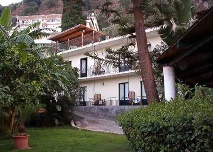 Hotel Baia Delle Sirene 3*