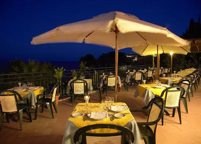 Baia Delle Sirene Hotel