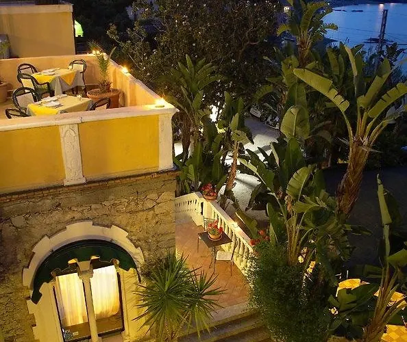Baia Delle Sirene Hotel 3*